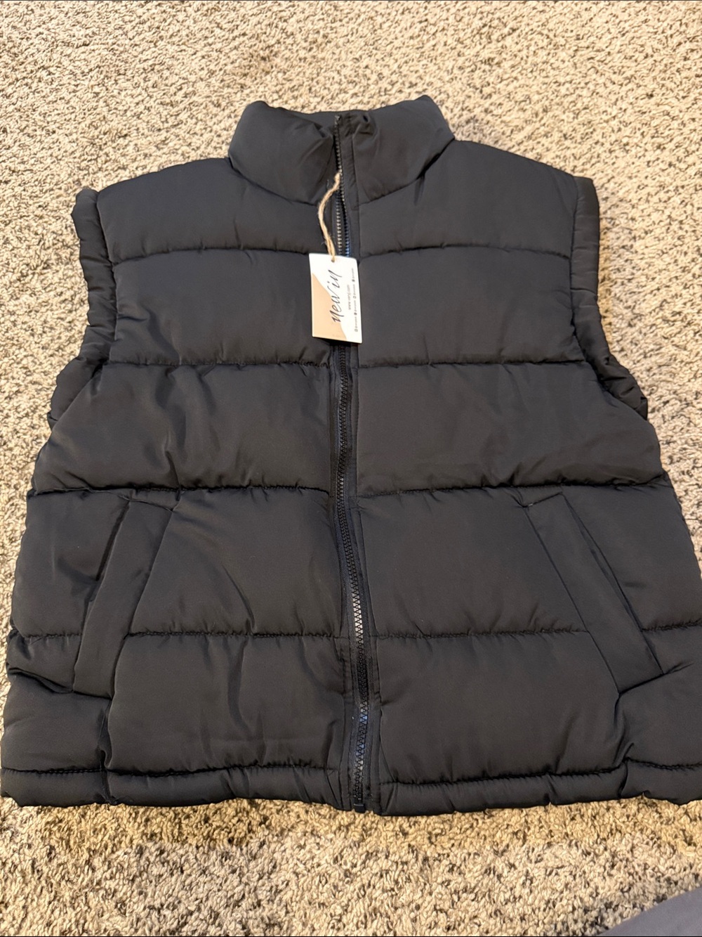 Very J Black Puffer Vest NWT Size Medium